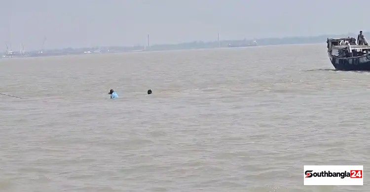বঙ্গোপসাগরে ঘূর্ণিঝড়ের আশঙ্কা, শক্তিশালী হচ্ছে নিম্নচাপ