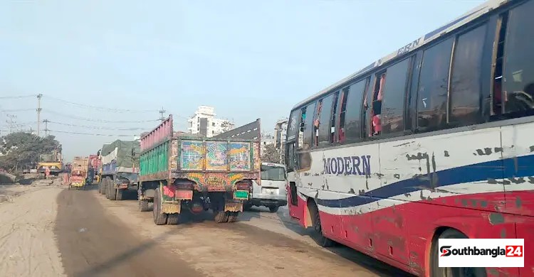 ঢাকা-সিলেট মহাসড়কে ৩ কিলোমিটারে যানজট