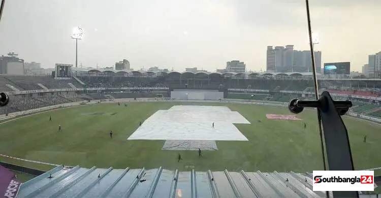 বৃষ্টির কারণে বন্ধ খেলা