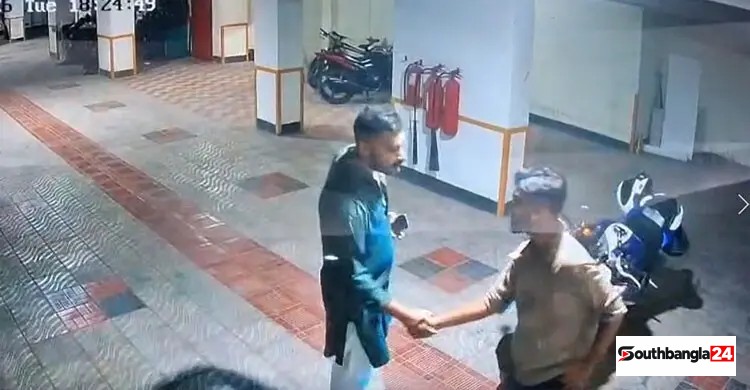 দ্বীপের সঙ্গে বাসার নিচে তাহসিফ, সিসি ফুটেজে যা দেখা গেল
