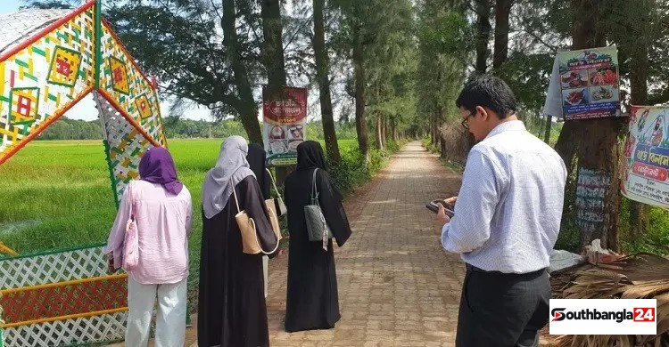 ক্লাস ফাঁকি দিয়ে দলবেঁধে ঘোরাঘুরি, ৩৫ শিক্ষার্থী আটক