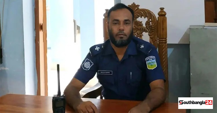 গ্রামে ৩০৮ পরিবার, ২০৮ পরিবারের বিরুদ্ধেই মামলা দিলেন এসআই!