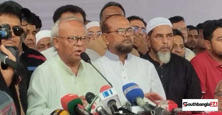 সংবিধান না মেনে জুলাই সনদ বাস্তবায়নের দাবি গায়ের জোরের শামিল: রিজভী